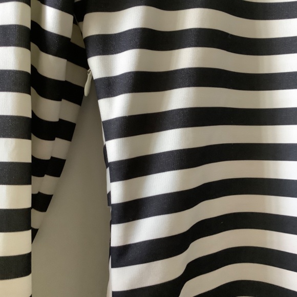 Marc Jacob black/white stripes top - Picture 5 of 5